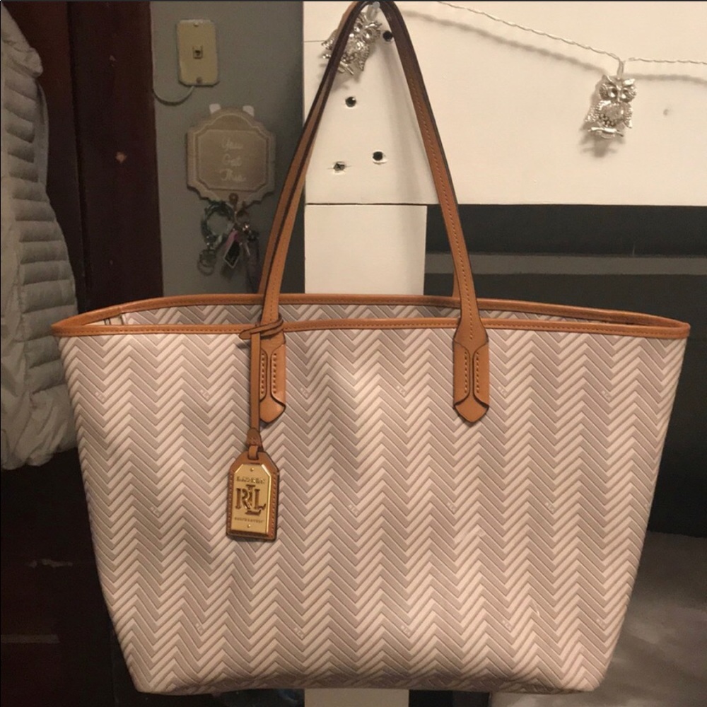 Ralph Lauren bag. Very pretty. Hardly used